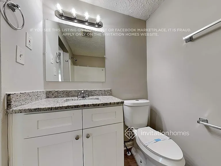 547 Rustic Rd — Photo 12