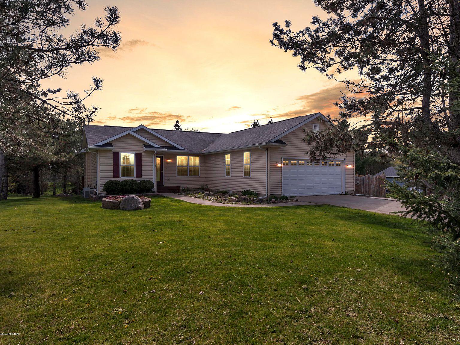 13431 Chandler Rd, Bath, MI 48808 Zillow