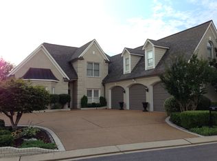 561 Warwick Willow Ln, Collierville, TN 38017