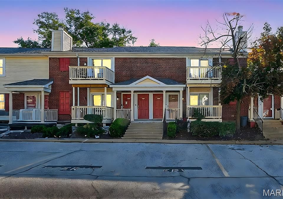 1st image of 9011 N Swan Cir