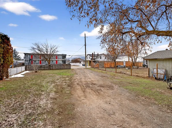 2135 Merritt Ave, Merritt, BC V1K 1J7