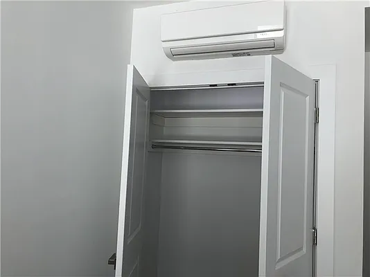 Rented by 18 REALTY | media 7