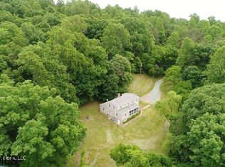 2242 Hansens Mountain Rd, Charlottesville, VA 22911