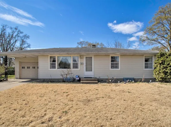 417 Village Ln, Elkhart, IN 46517