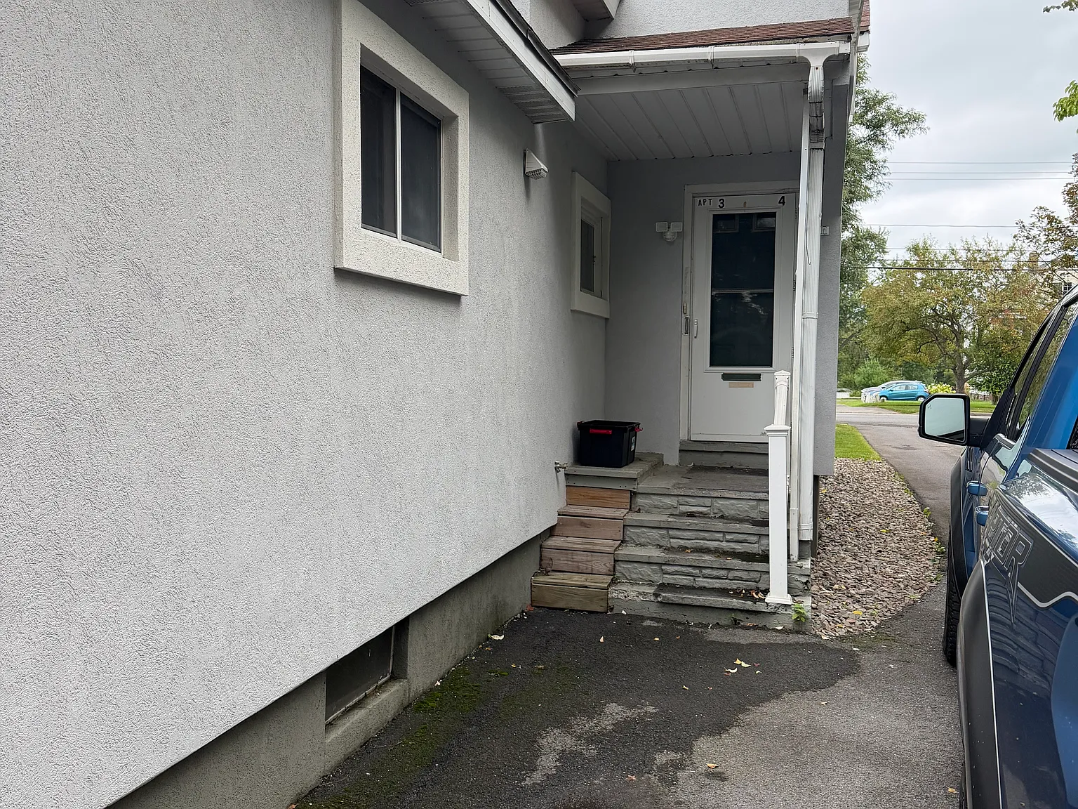 1 bed, 800 sqft, $1,350 — Photo 3