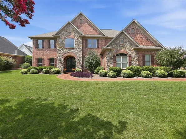115 S River Hill Dr, Advance, NC 27006