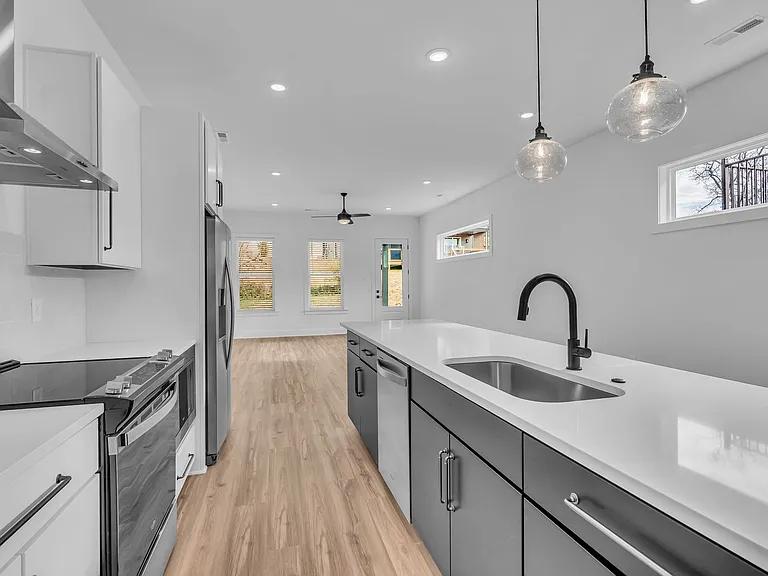 3803 Dr Walter S Davis Blvd — Photo 13