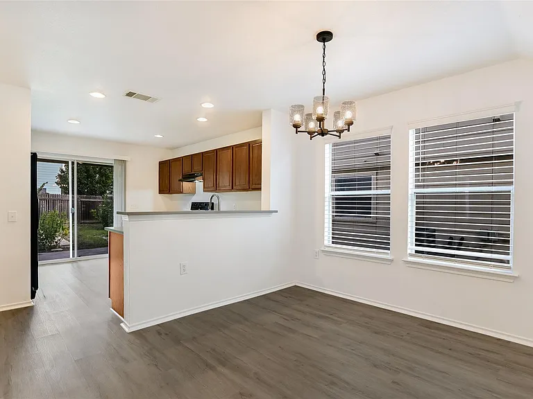1628 Poppy Seed Ln — Photo 5