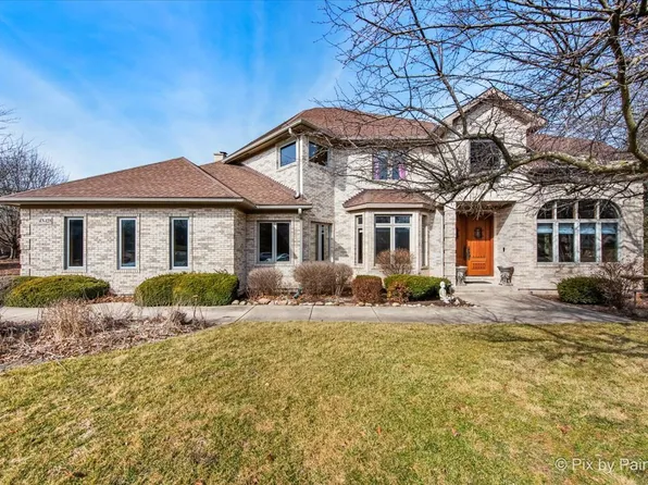 4N428 Kingswood Ct, Wayne, IL 60184