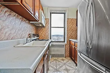 Sold by Avenue Sotheby's International Realty