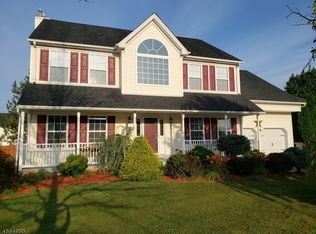 22 Van Nest, Oxford, NJ 07863