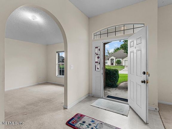4th image of 5489 LONDON LAKE Drive