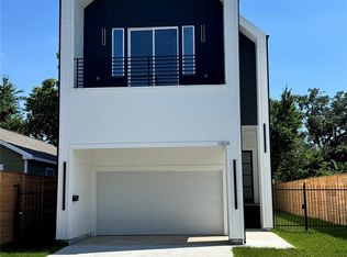 1004 E 32nd St, Houston, TX 77022