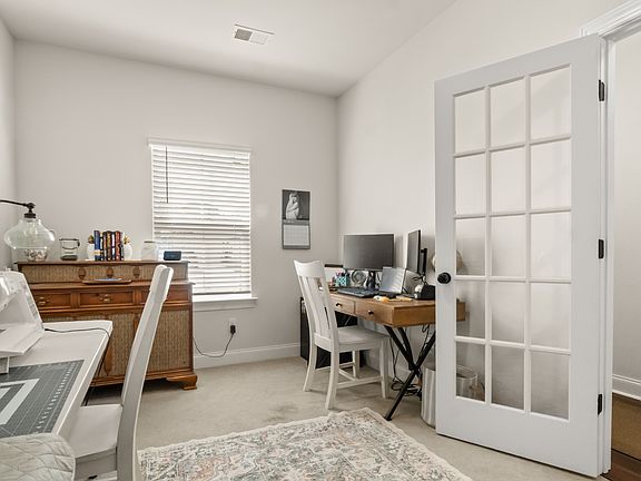 5th image of 1054 Holland Ridge Way