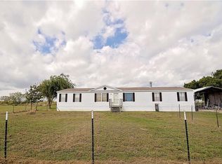 137 Emerald Glenn Ln, Pilot Point, TX 76258