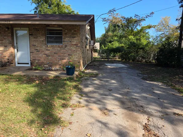 1503 Lancaster St #A, Marshall, TX 75672
