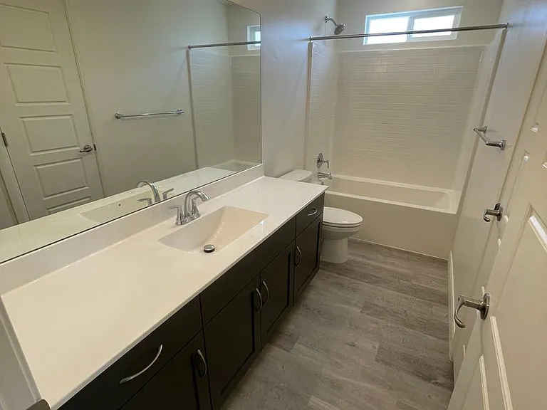 1396 E White Hollow Ln — Photo 16