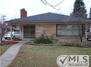 25487 Kennedy St, Dearborn Heights, MI