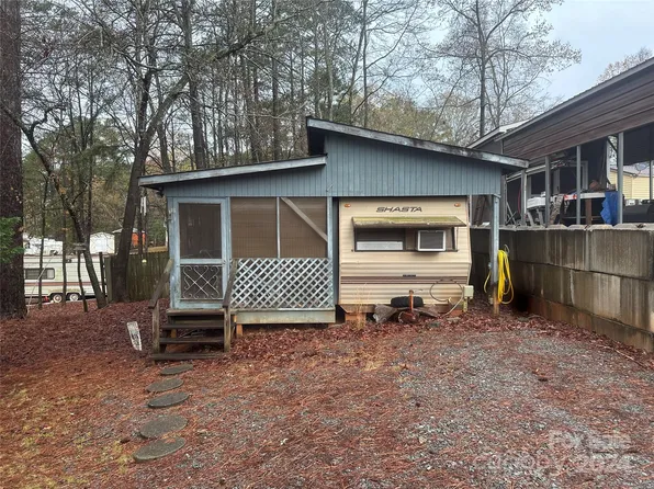 107 Fathom Trl, Mount Gilead, NC 27306
