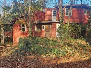 248 N Peace Haven Rd, Winston Salem, NC 27104
