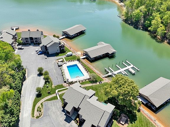 3rd image of 620 Montevista Rd #605