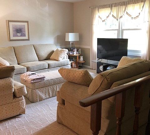 3rd image of 1873 Forest Acres Dr