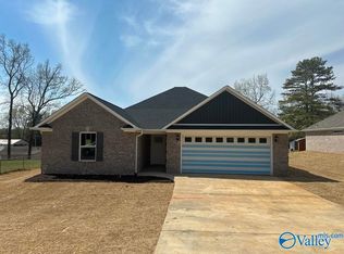 28928 Red Bird Ln, Harvest, AL 35749
