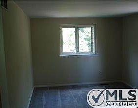 1st image of 22951 Valley View Dr
