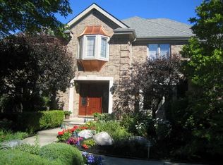 4680 Pier Ct, Troy, MI 48098