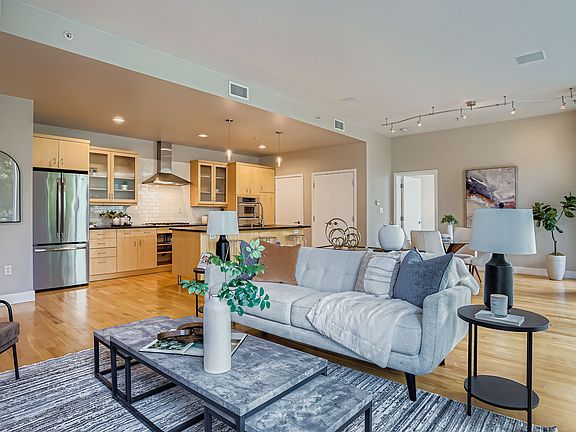 3rd image of 1401 Delgany St Unit 210