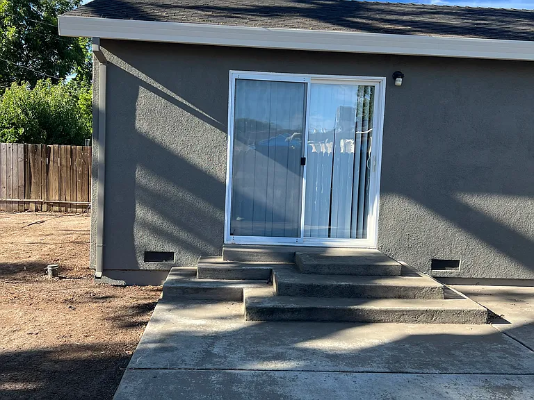 3922 Kern St — Photo 14