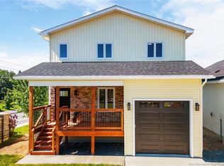 6 Briar Brook Pl, Fredericton, NB E3A3N1