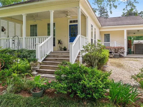 22236 8th St, Abita Springs, LA 70420