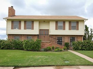 1125 Columbine Dr, Garland, TX 75043