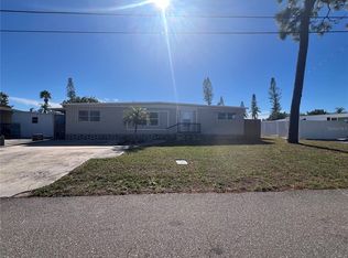 209 Lark Dr, Largo, FL 33778