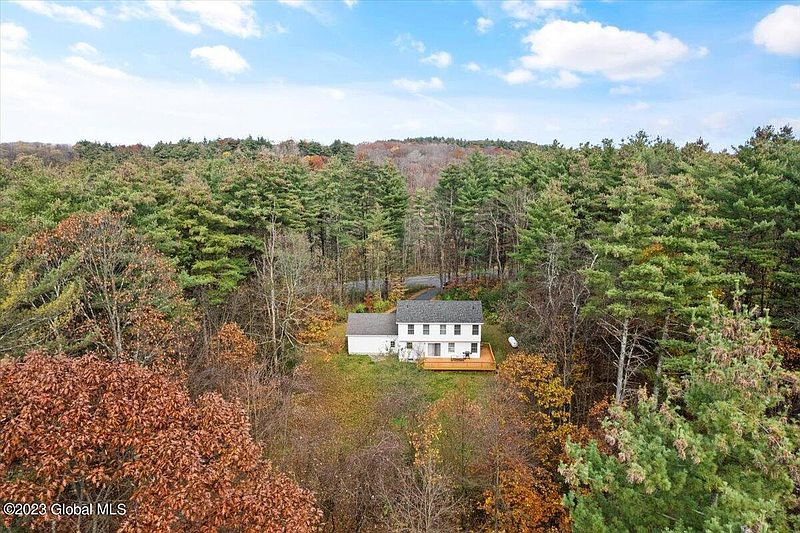 2nd image of 196 Middle Grove Road
