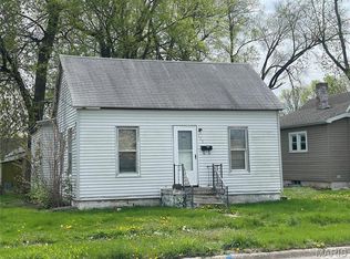 128 E Columbia St, Litchfield, IL 62056