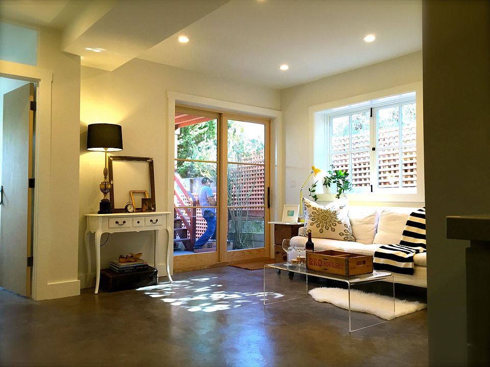 1st image of 580 9th Ave