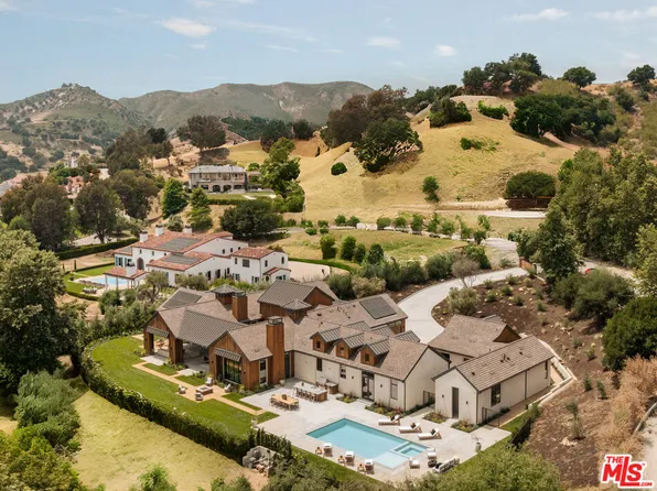 26719 Mulholland Hwy, Calabasas, CA 91302