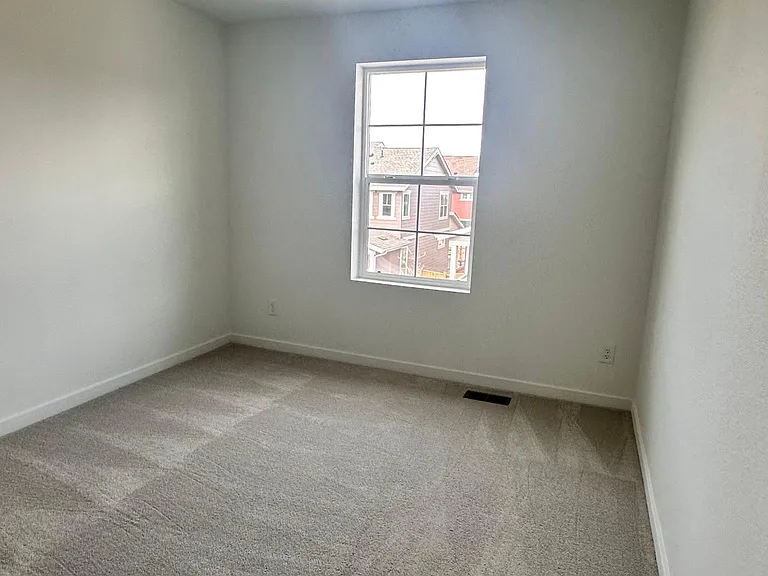 9011 Winding Glen Ln — Photo 10
