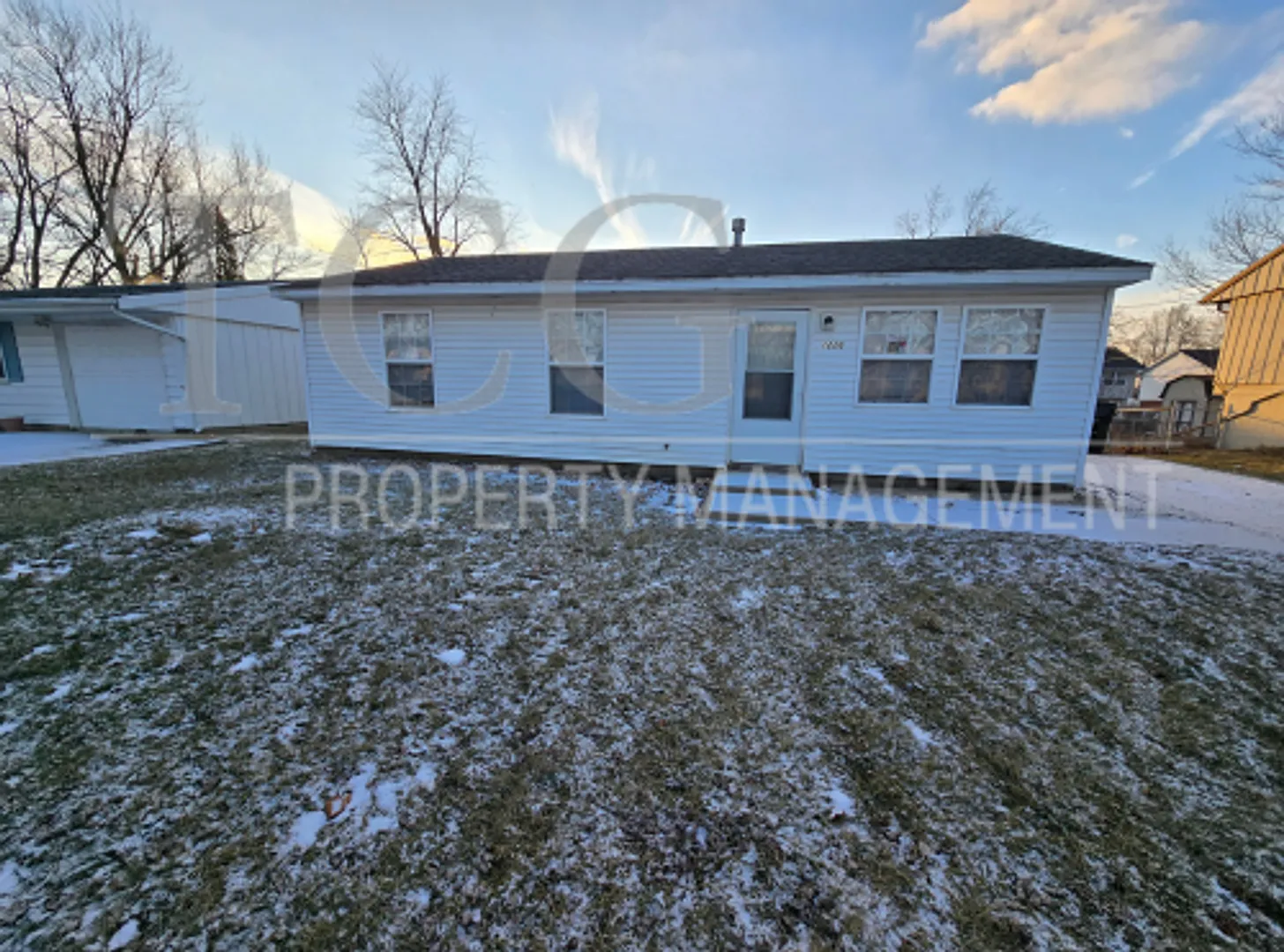 1226 Mount Vernon Dr photo 1
