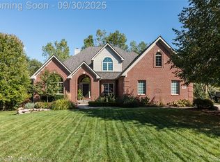 4955 Crooked Stick Ct, Brighton, MI
