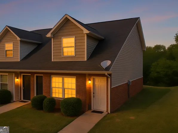 556 Maggie Ln, Jonesboro, GA 30238