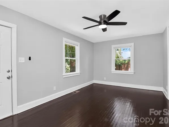 2304 Kennesaw Dr, Charlotte, NC 28216
