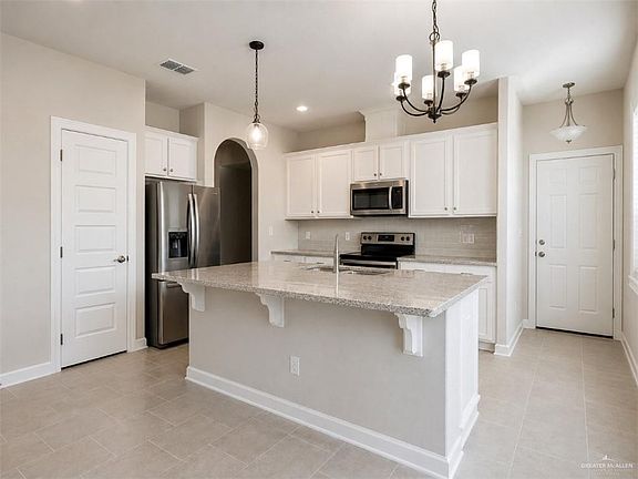 4th image of 820 S Templo Dorado St