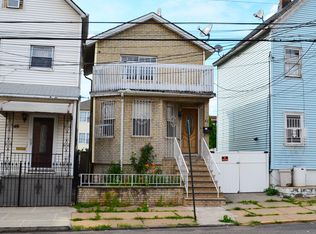 47 Atlantic St, Elizabeth, NJ 07206