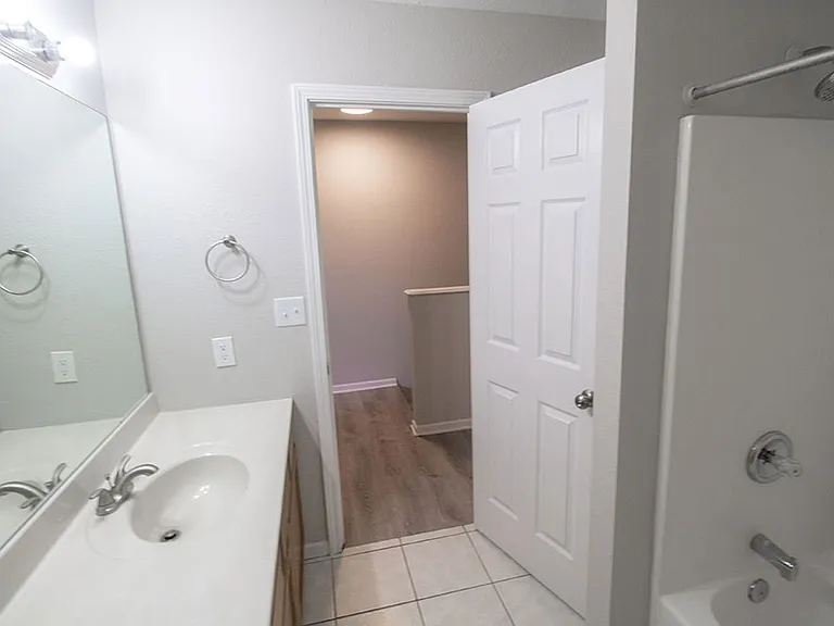 1602 High Quest Cir — Photo 6