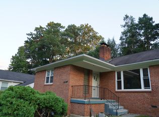 5612 Massachusetts Ave, Bethesda, MD 20816