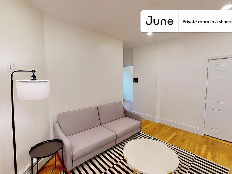 21 Rossmore St #B — Photo 7