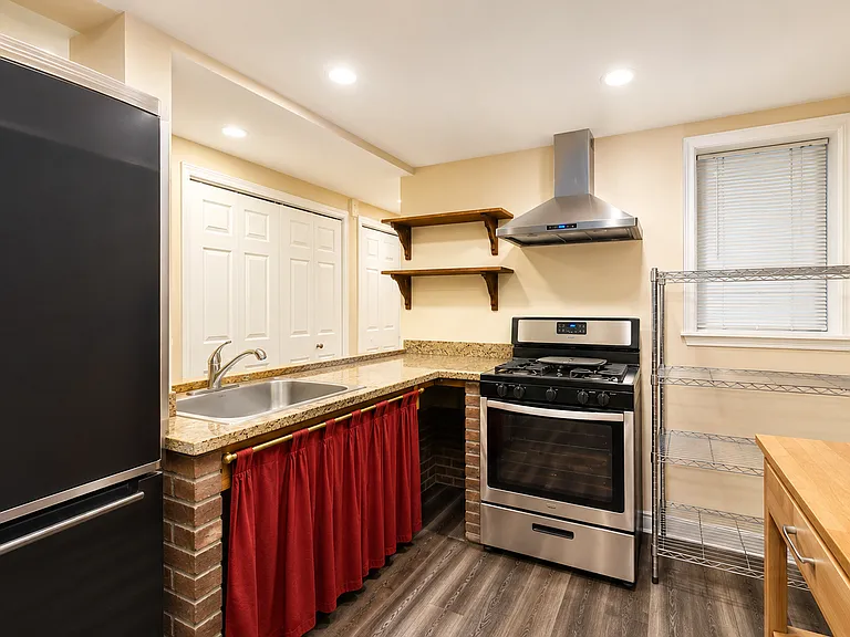 1447 W St NW — Photo 6